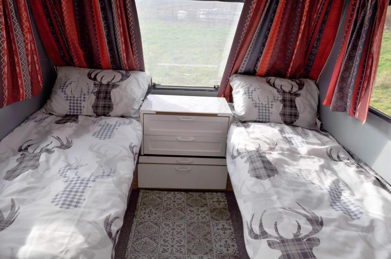 Guillerin Caravan And Glamping Sornac Ngoại thất bức ảnh