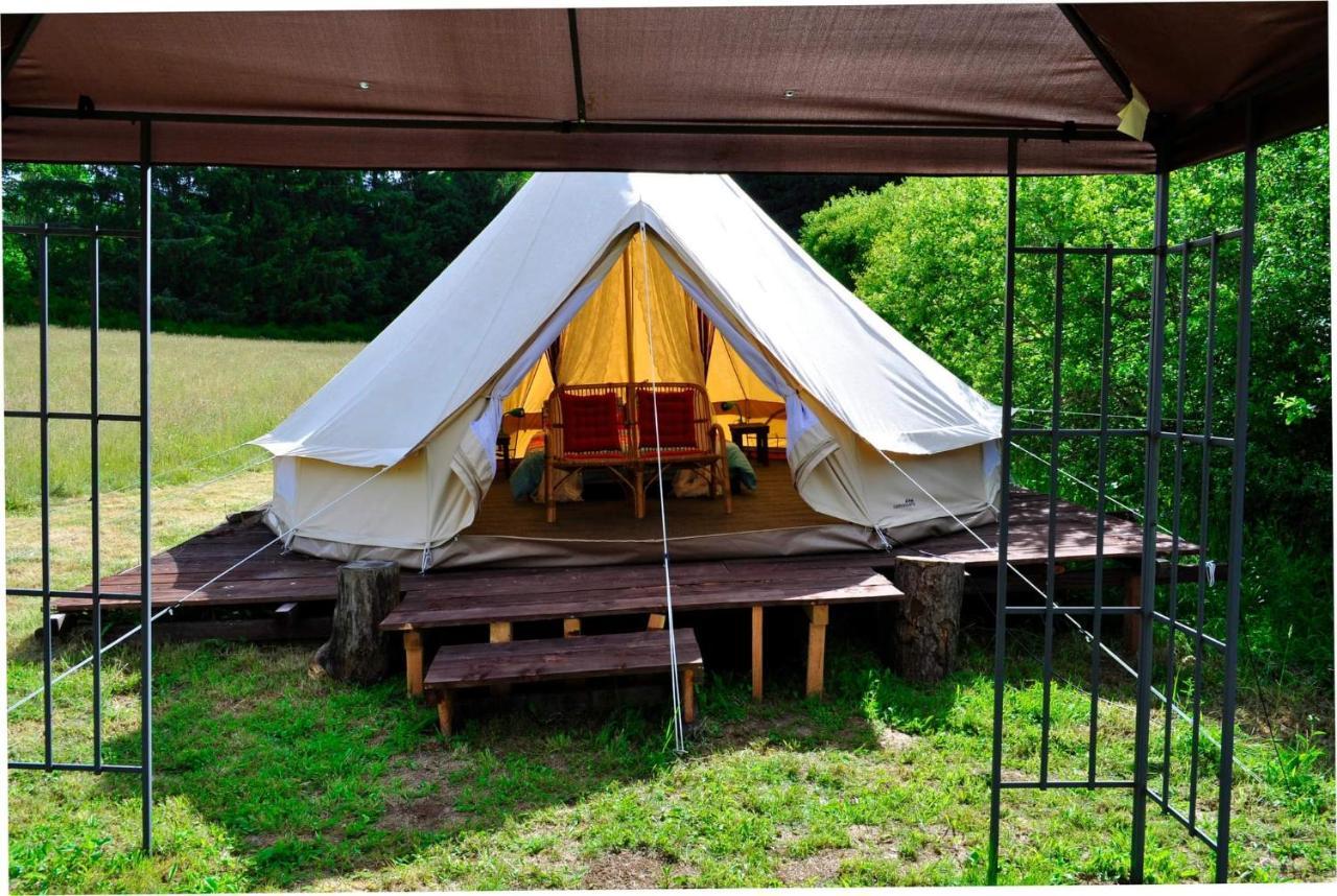 Guillerin Caravan And Glamping Sornac Ngoại thất bức ảnh
