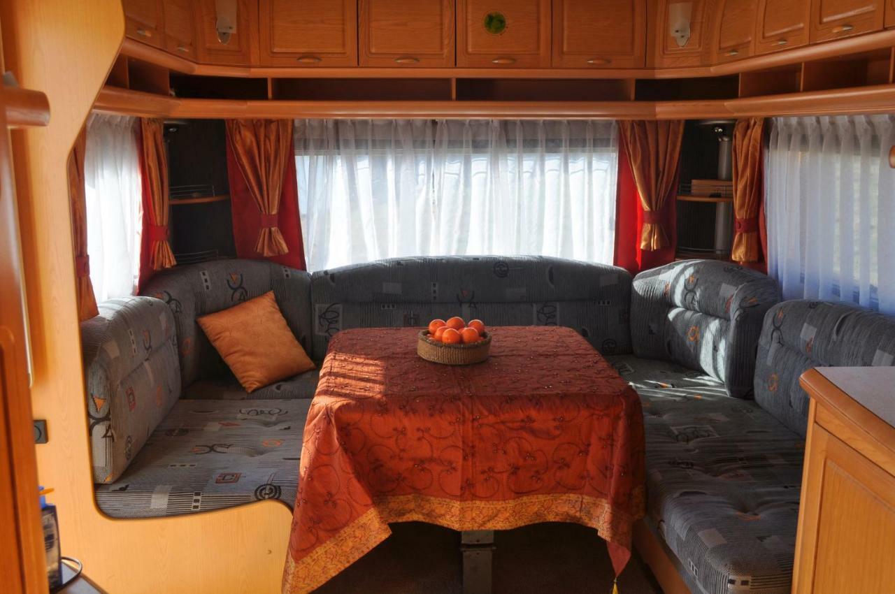 Guillerin Caravan And Glamping Sornac Ngoại thất bức ảnh